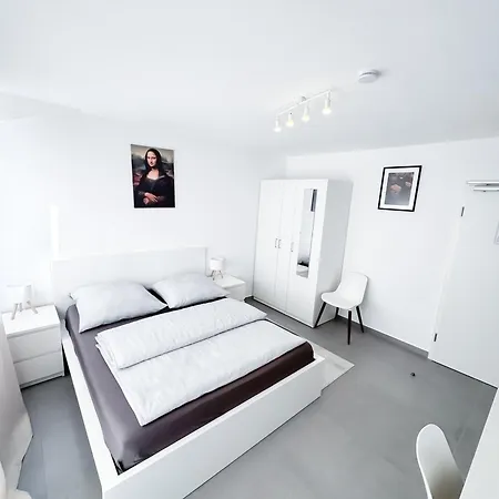 Apartmán Durdi - Serviced - 24h Self-check-in & Parking Groß-Zimmern