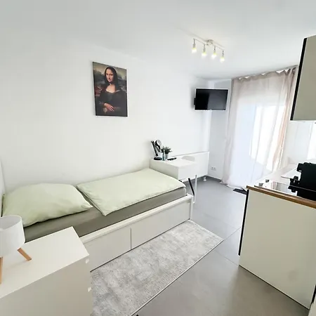 Durdi - Serviced - 24h Self-check-in & Parking *