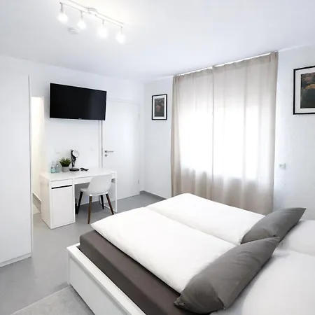 Durdi - Serviced - 24h Self-check-in & Parking * Groß-Zimmern